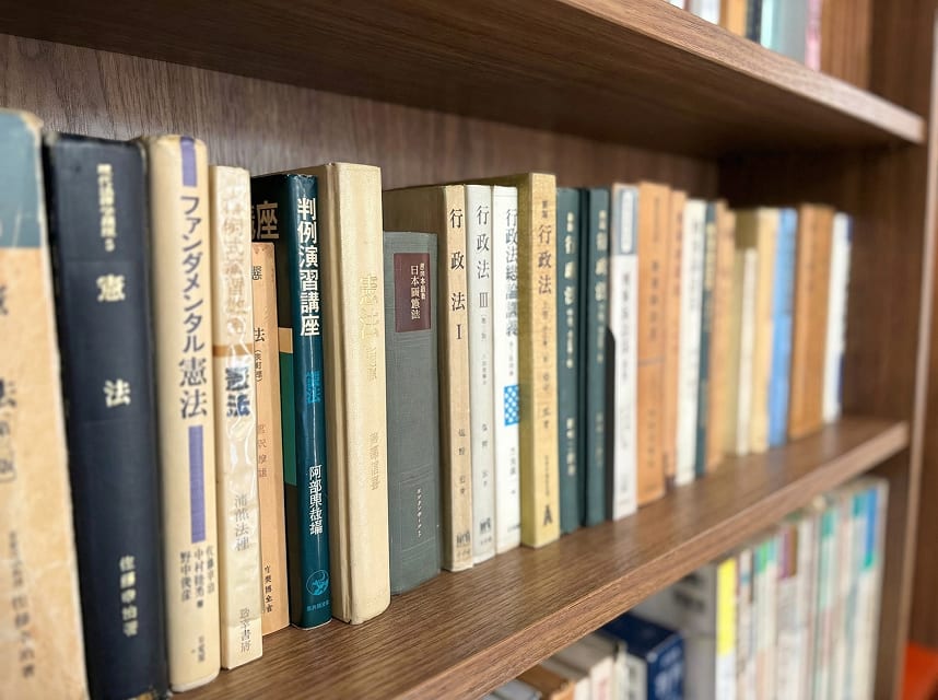 本棚のイメージ